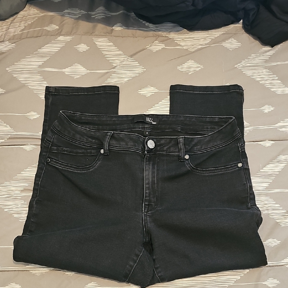 1822 Denim Women's Black Skinny Jeans - Slightly Faded Black